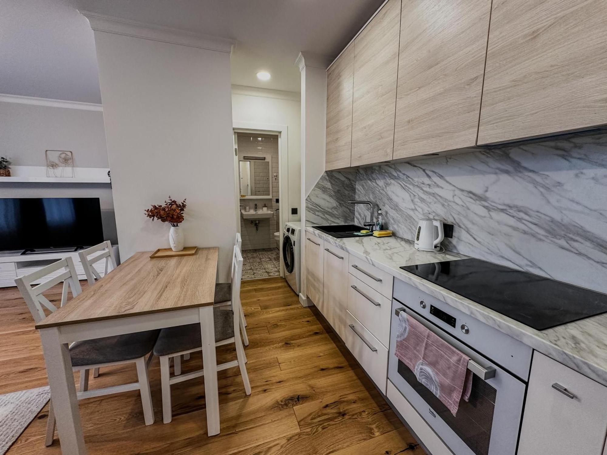 One Bedroom Promenade Apartment Riga Luaran gambar