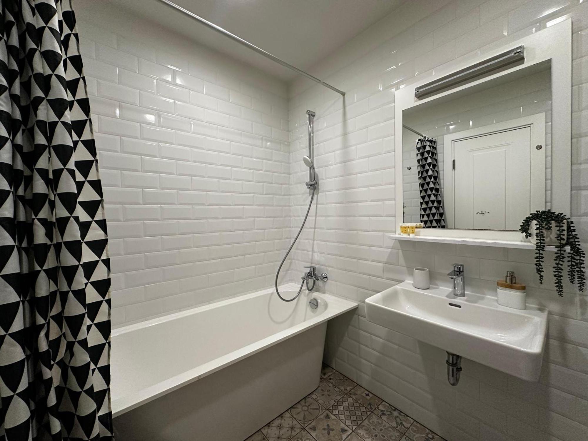 One Bedroom Promenade Apartment Riga Luaran gambar